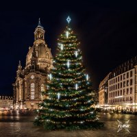 LED světelná sada na stromy vysoké 18-20m, teplá bílá s Flash, s padajícím sněhem LED světelná sada na stromy vysoké 18-20m, teplá bílá s Flash, s padajícím sněhem