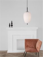 NOVA LUCE závěsné svítidlo LATO černý kov a opálové sklo E27 1x12W 230V IP20 bez žárovky 9624073 NOVA LUCE závěsné svítidlo LATO černý kov a opálové sklo E27 1x12W 230V IP20 bez žárovky 9624073