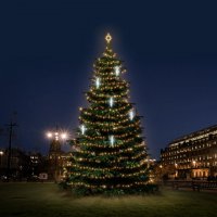 LED sv�teln� sada na stromy vysok� 12-14m, tepl� b�l� s padaj�c�m sn�hem