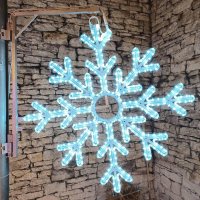 DecoLED LED světelná vločka X, sada na sloupy VO 3D tisk, pr. 102 cm, ledově bílá DecoLED LED světelná vločka X, sada na sloupy VO 3D tisk, pr. 102 cm, ledově bílá