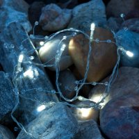 DecoLED Interiérový řetěz na baterie, krystaly DecoLED Interiérový řetěz na baterie, krystaly