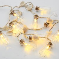 ACA Lighting "skleněné láhve s mušlemi", 10 LED dekorační řetěz na baterie (2xAA), WW, IP20, 135+30cm, čirý přívodní kabel F04101102 ACA Lighting "skleněné láhve s mušlemi", 10 LED dekorační řetěz na baterie (2xAA), WW, IP20, 135+30cm, čirý přívodní kabel F04101102