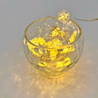 DecoLED LED světelný řetěz na baterie - s vločkami, 20 diod, 2,3 m DecoLED LED světelný řetěz na baterie - s vločkami, 20 diod, 2,3 m